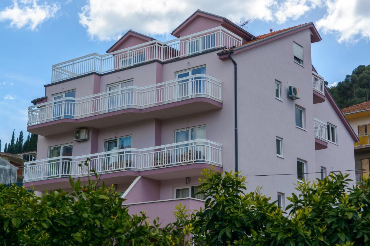 Apartman With A Parking Space - 15440 *